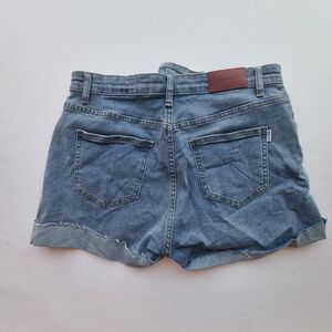 Blue denim shorts size medium by Genleck